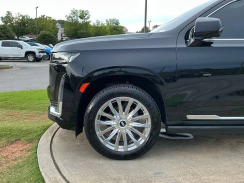 Used 2022 Cadillac Escalade Premium Luxury w/ Performance Package AWD/4WD image 12