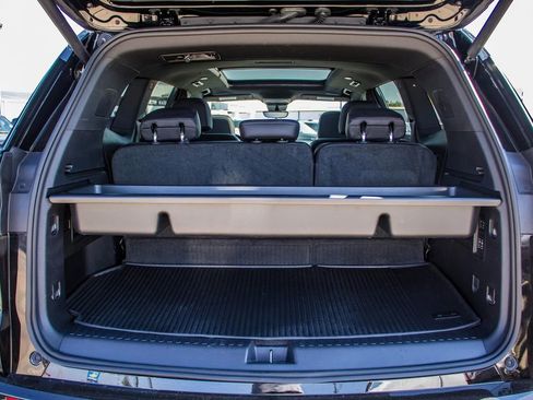 Used 2024 GMC Acadia Denali w/ Super Cruise Package image 8