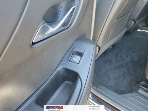 Used 2020 Chevrolet Traverse LT w/ LT Premium Package AWD/4WD image 15