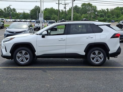 Used 2024 Toyota RAV4 XLE w/ Convenience Package AWD/4WD image 4