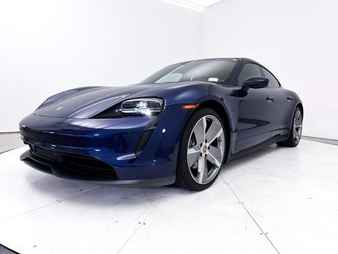 Used 2022 Porsche Taycan RWD image 16