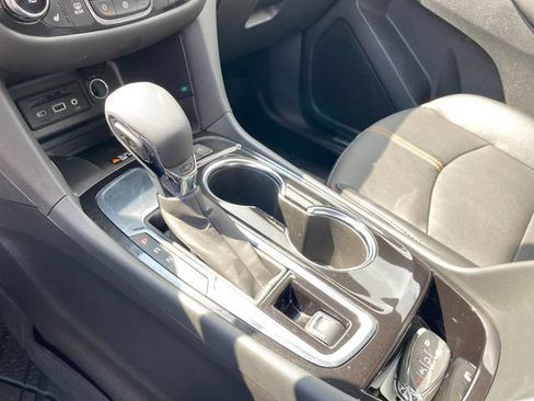 Certified 2024 Chevrolet Equinox Premier FWD image 13