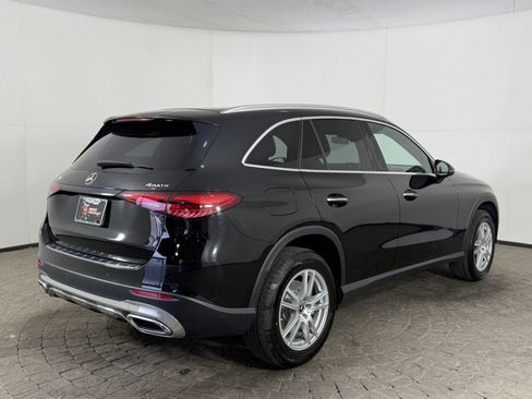 Used 2023 Mercedes-Benz GLC 300 4MATIC image 9