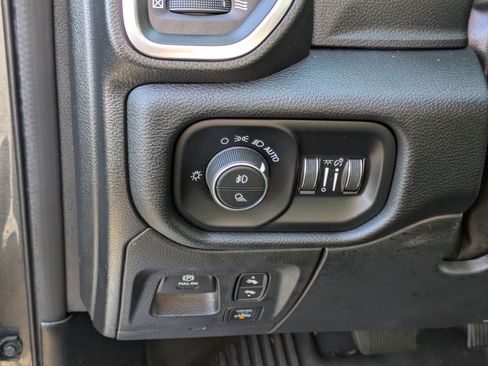 Certified 2022 RAM 1500 Laramie image 15