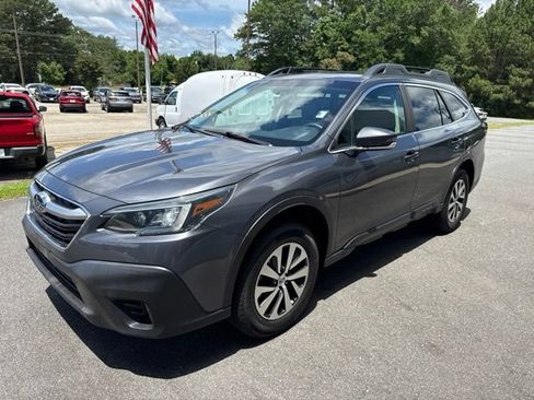 Used 2022 Subaru Outback Premium AWD/4WD image 3