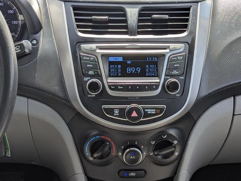 Used 2016 Hyundai Accent SE FWD image 17