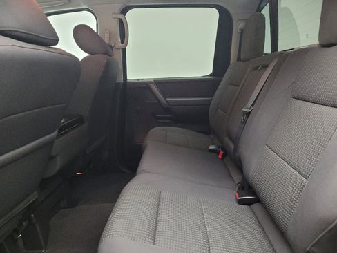 Used 2014 Nissan Titan SV image 18