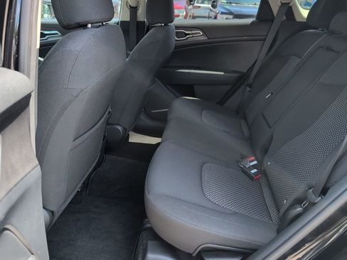 Used 2023 Kia Sportage LX image 11