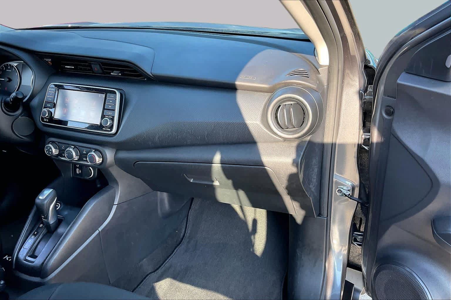 Used 2025 Nissan Kicks Play S FWD image 18