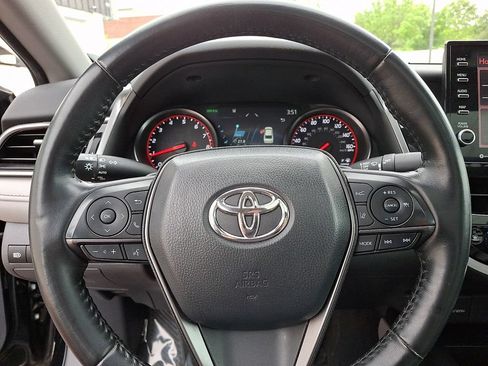 Certified 2022 Toyota Camry XSE FWD image 22