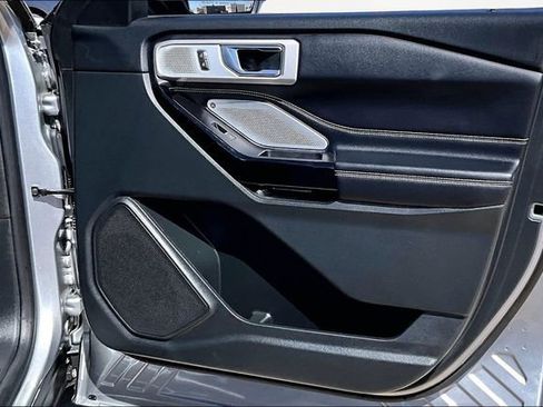 Used 2021 Ford Explorer ST w/ Equipment Group 401A image 17