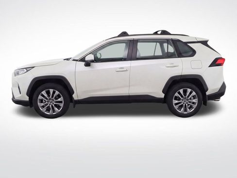 Used 2025 Toyota RAV4 XLE Premium w/ Weather Package AWD/4WD image 37