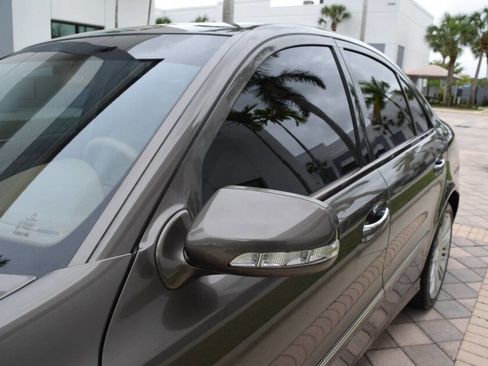 Used 2008 Mercedes-Benz E 350 4MATIC Sedan image 33