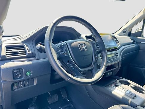 Certified 2023 Honda Ridgeline RTL image 11