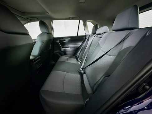 Used 2025 Toyota RAV4 XLE w/ Convenience Package image 27