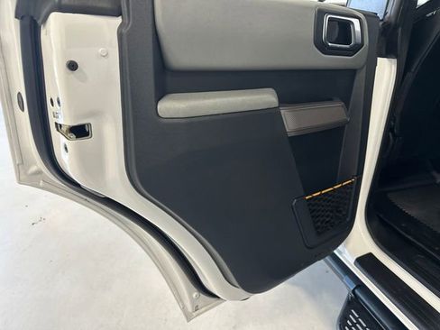 Used 2023 Ford Bronco Badlands w/ Sasquatch Package image 30