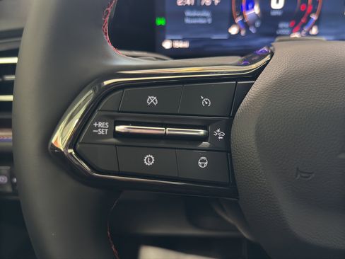 New 2026 Chevrolet Traverse RS w/ LPO, Floor Liner Package image 15