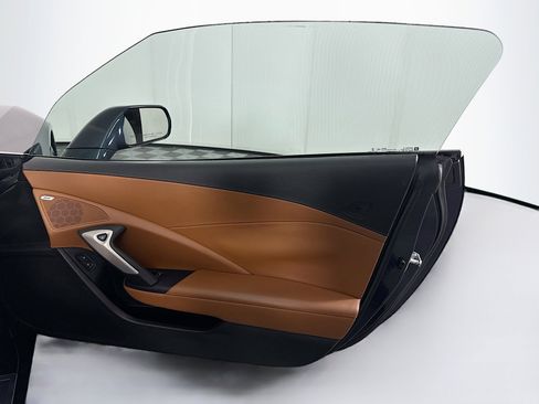 Used 2014 Chevrolet Corvette Stingray Convertible w/ 3LT Preferred Equipment Group image 27