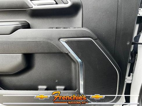 Used 2023 Chevrolet Silverado 1500 LT AWD/4WD image 10