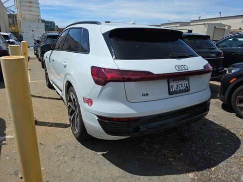 Used 2024 Audi Q8 e-tron Premium Plus AWD/4WD image 7