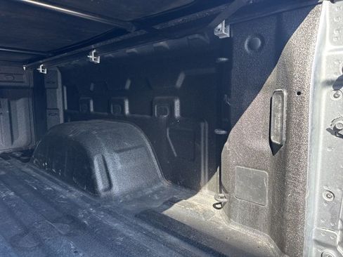 Used 2021 Chevrolet Silverado 1500 LT Trail Boss w/ Bed Protection Package image 11