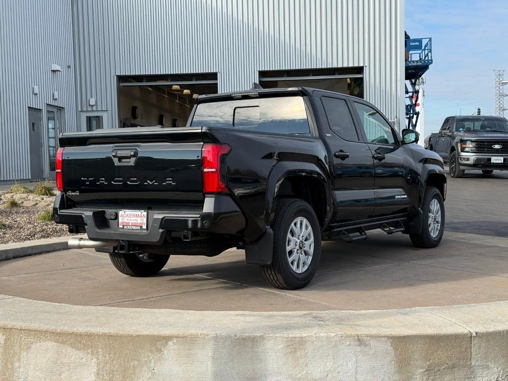 New 2025 Toyota Tacoma SR5 w/ SR5 Upgrade Package AWD/4WD image 5