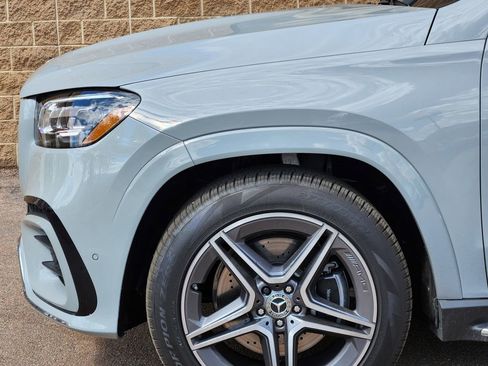 Used 2025 Mercedes-Benz GLS 450 GLS 450 image 9