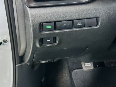 Used 2023 Nissan Sentra S image 16