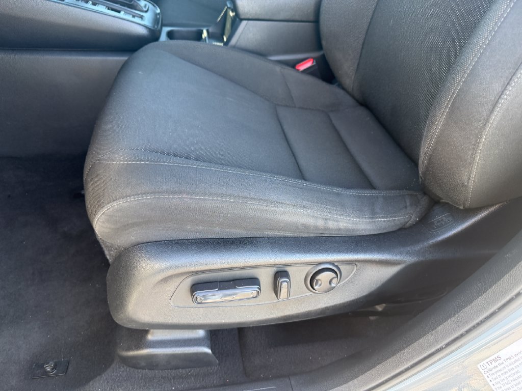 Used 2024 Honda CR-V EX image 10