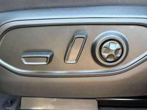 New 2026 Jeep Grand Cherokee L 4WD image 13