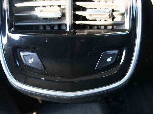 Used 2019 Cadillac XTS Luxury image 29