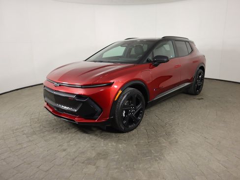 Used 2024 Chevrolet Equinox EV RS image 4