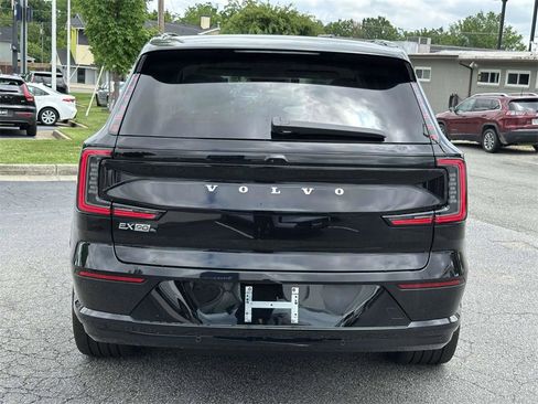 New 2025 Volvo EX90 Ultra image 19