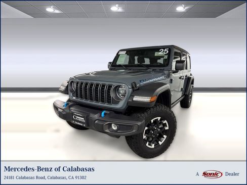 Used 2025 Jeep Wrangler Unlimited Rubicon 4xe w/ Safety Group AWD/4WD image 1