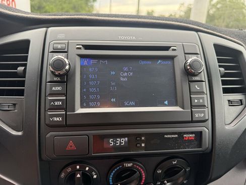 Used 2013 Toyota Tacoma 2WD Regular Cab image 17