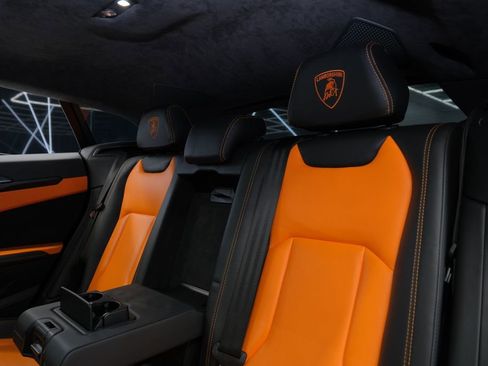 Used 2021 Lamborghini Urus image 28