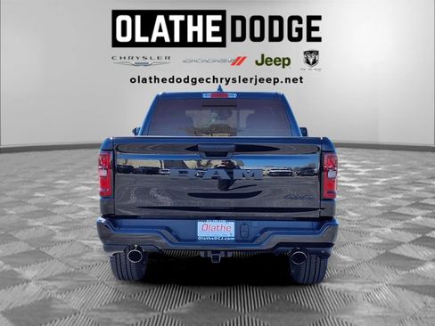 New 2026 RAM 1500 Express AWD/4WD image 23