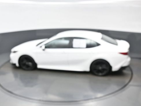 Used 2025 Toyota Camry SE w/ Convenience Package FWD image 38