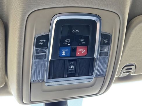 Used 2019 RAM 1500 Laramie image 28