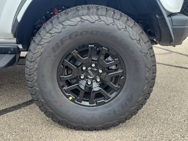 New 2026 Ford Bronco Raptor w/ Interior Carbon Fiber Pack AWD/4WD image 5