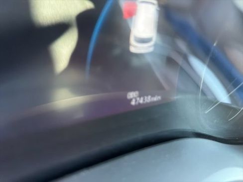 Used 2024 Toyota Sienna Platinum FWD image 5