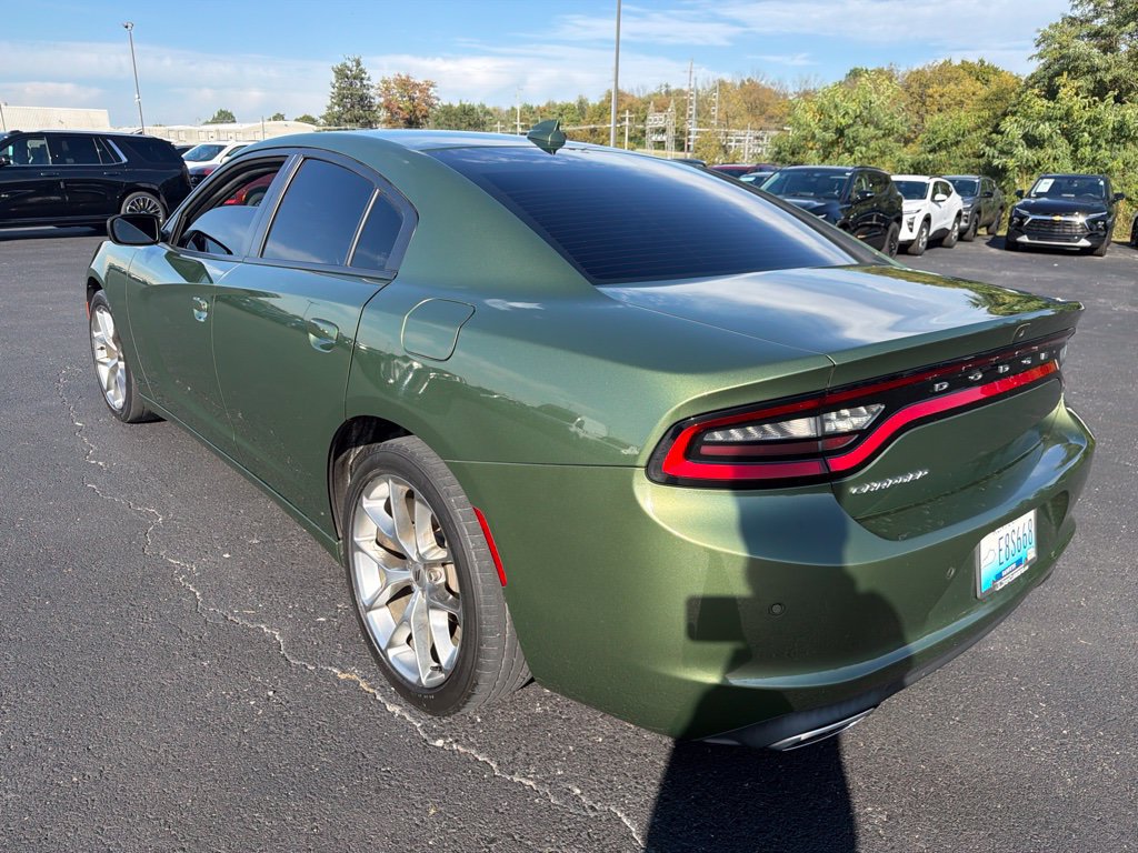 Used 2021 Dodge Charger SXT w/ Plus Group RWD image 4