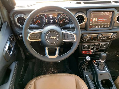 Used 2023 Jeep Gladiator Rubicon w/ LED Lighting Group image 5