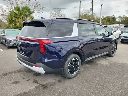 New 2026 Kia Carnival EX FWD image 6