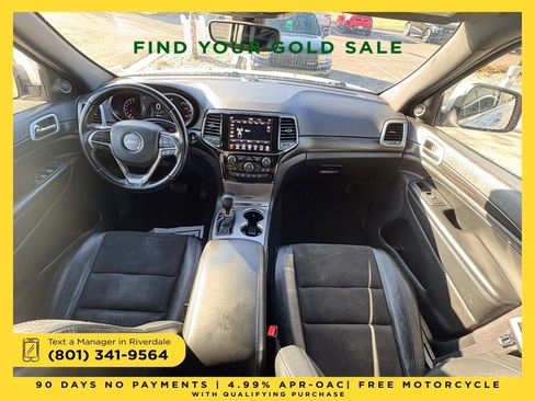 Used 2022 Jeep Grand Cherokee Laredo X image 12