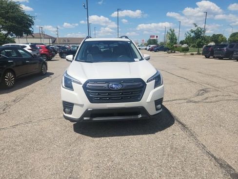 Used 2023 Subaru Forester Limited AWD/4WD image 4
