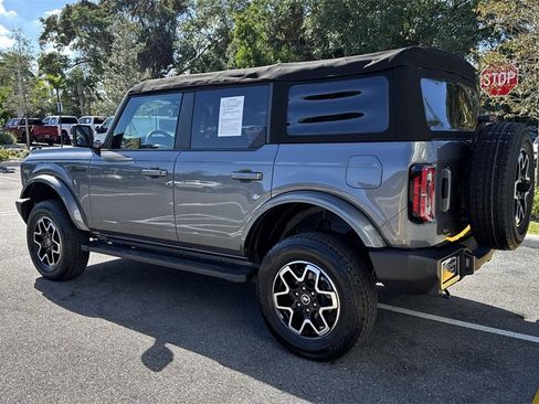 Used 2023 Ford Bronco Outer Banks image 13