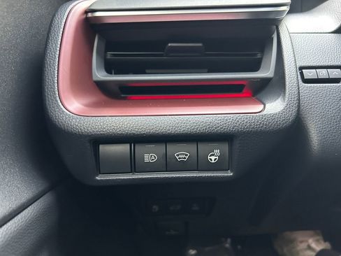 Used 2024 Toyota Prius Prime Premium image 21