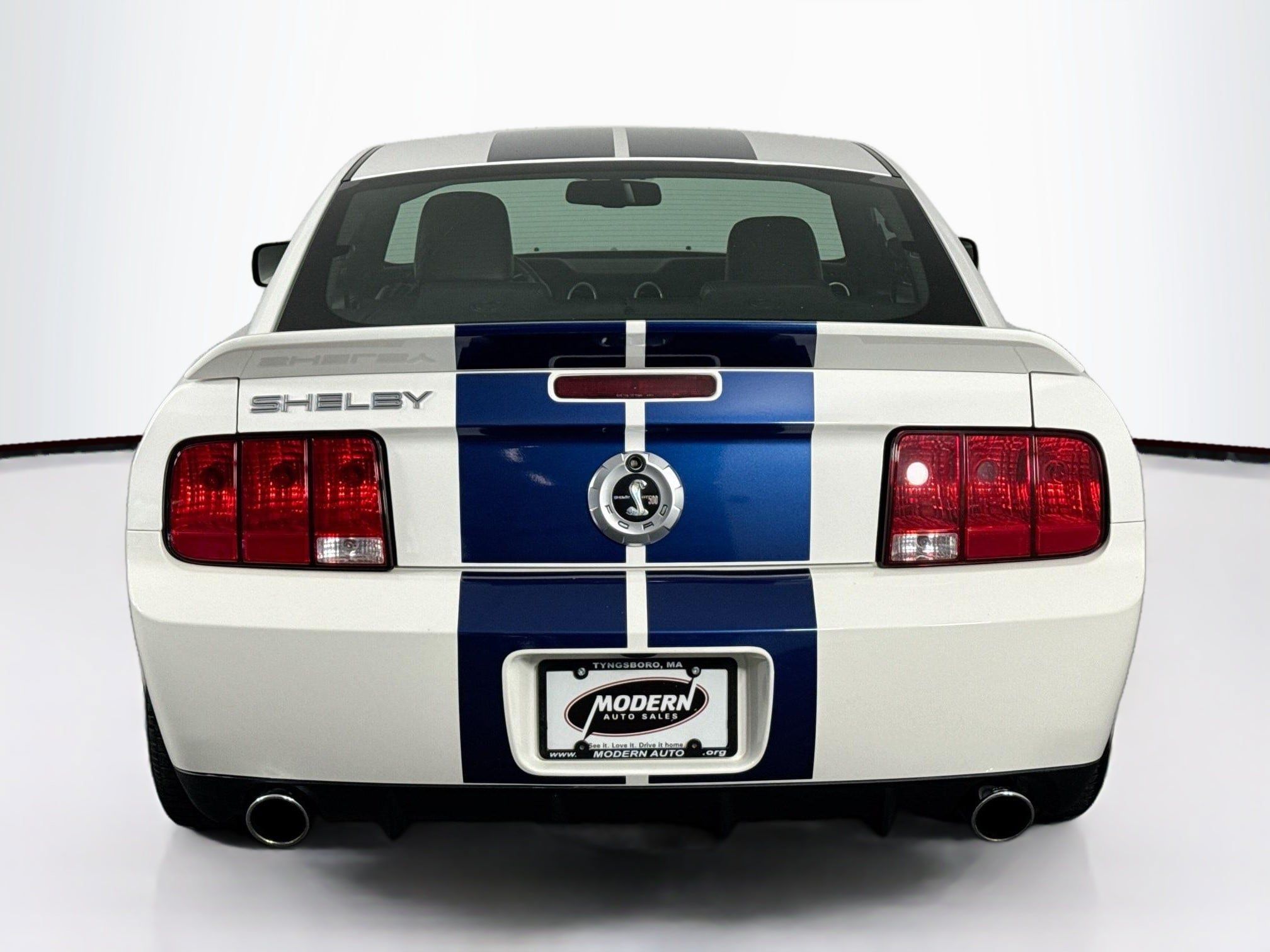 Used 2007 Ford Mustang Shelby GT500 RWD image 13