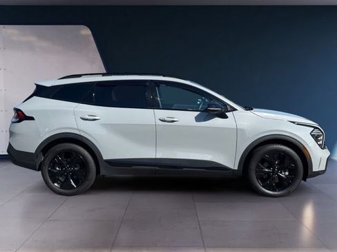 Certified 2025 Kia Sportage X-Line w/ Premium Package AWD/4WD image 6